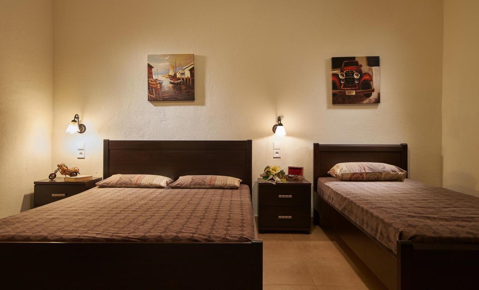 Sunset Studios - Suites With Seaview & Back Side Apartements Torone Exterior foto